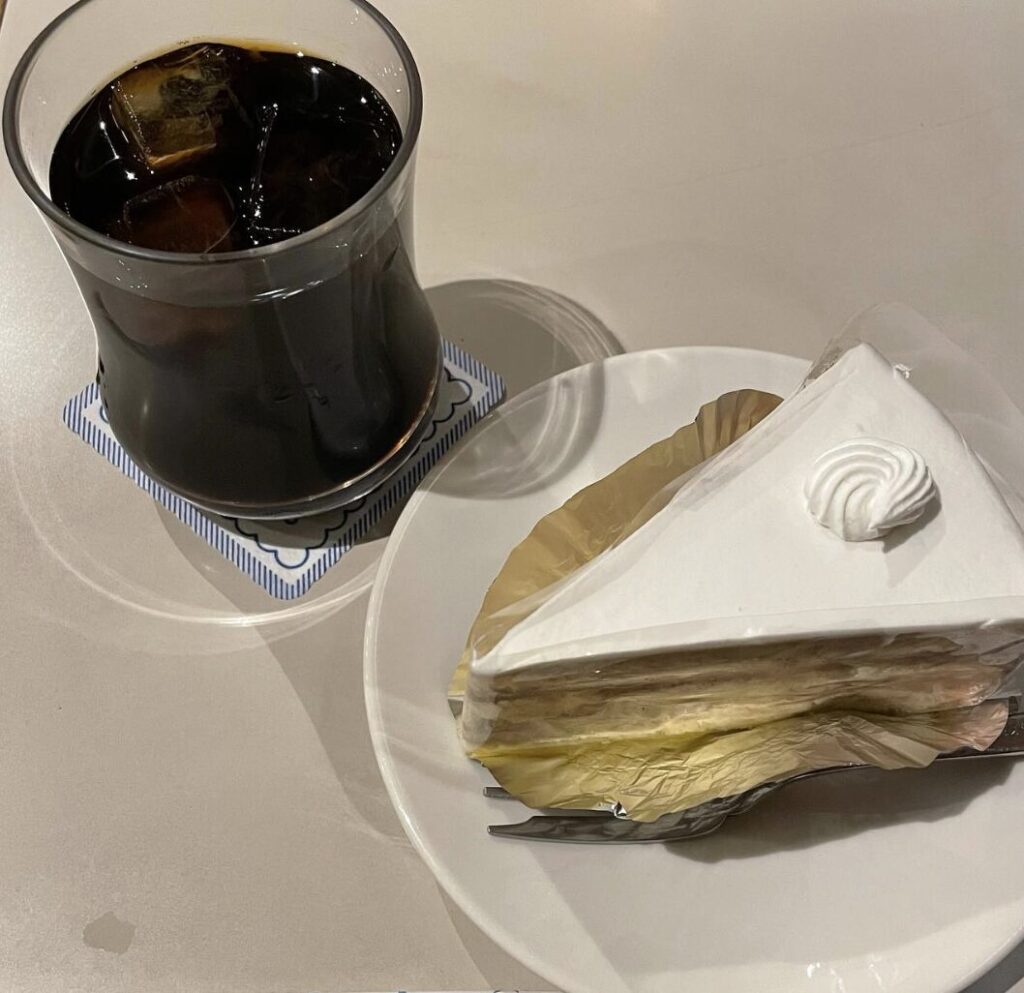 らんぶるアーモンドケーキ