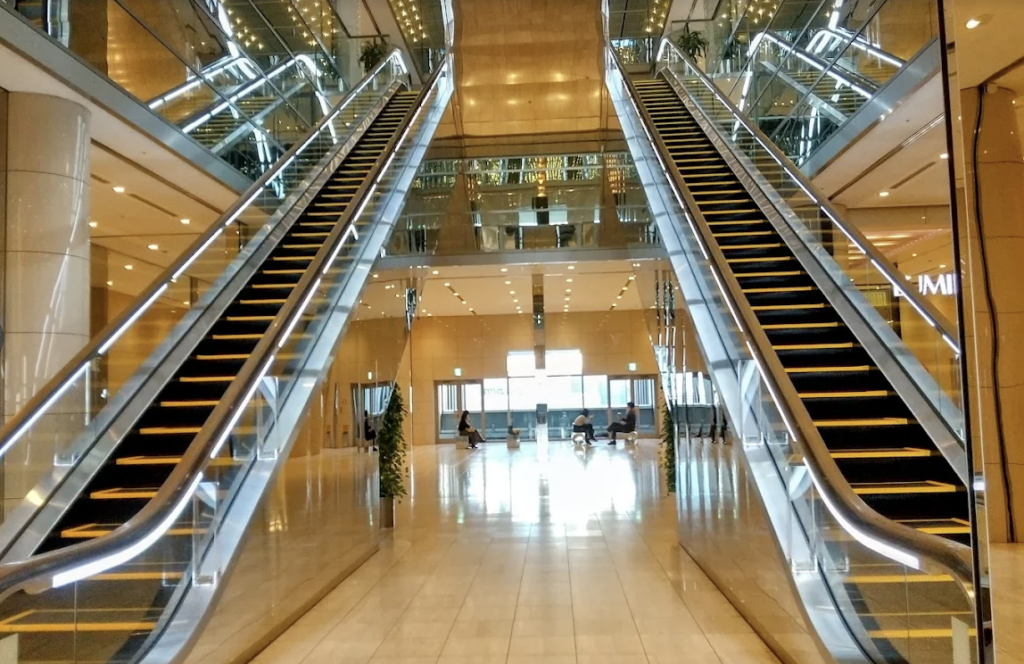 【混雑回避】初売り当日の行列対策とアクセス攻略法