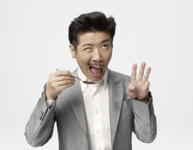 世界のナベアツ(桂三度)の年収に関するよくある質問