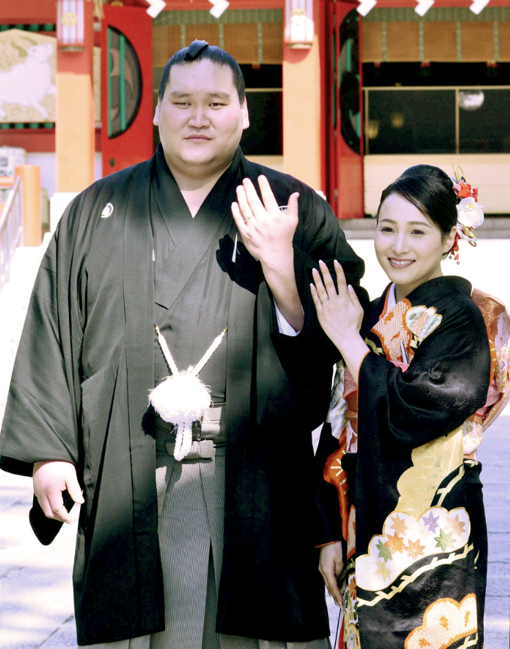 照ノ富士と奥さんの馴れ初めがドラマチック！結婚までの全軌跡