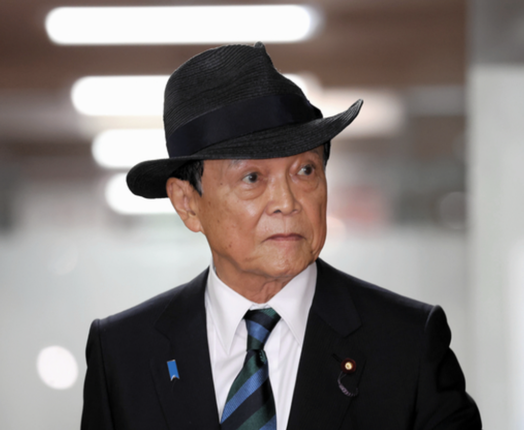 【人柄】麻生太郎はなぜ権力がある？「半径2メートルの男」の正体