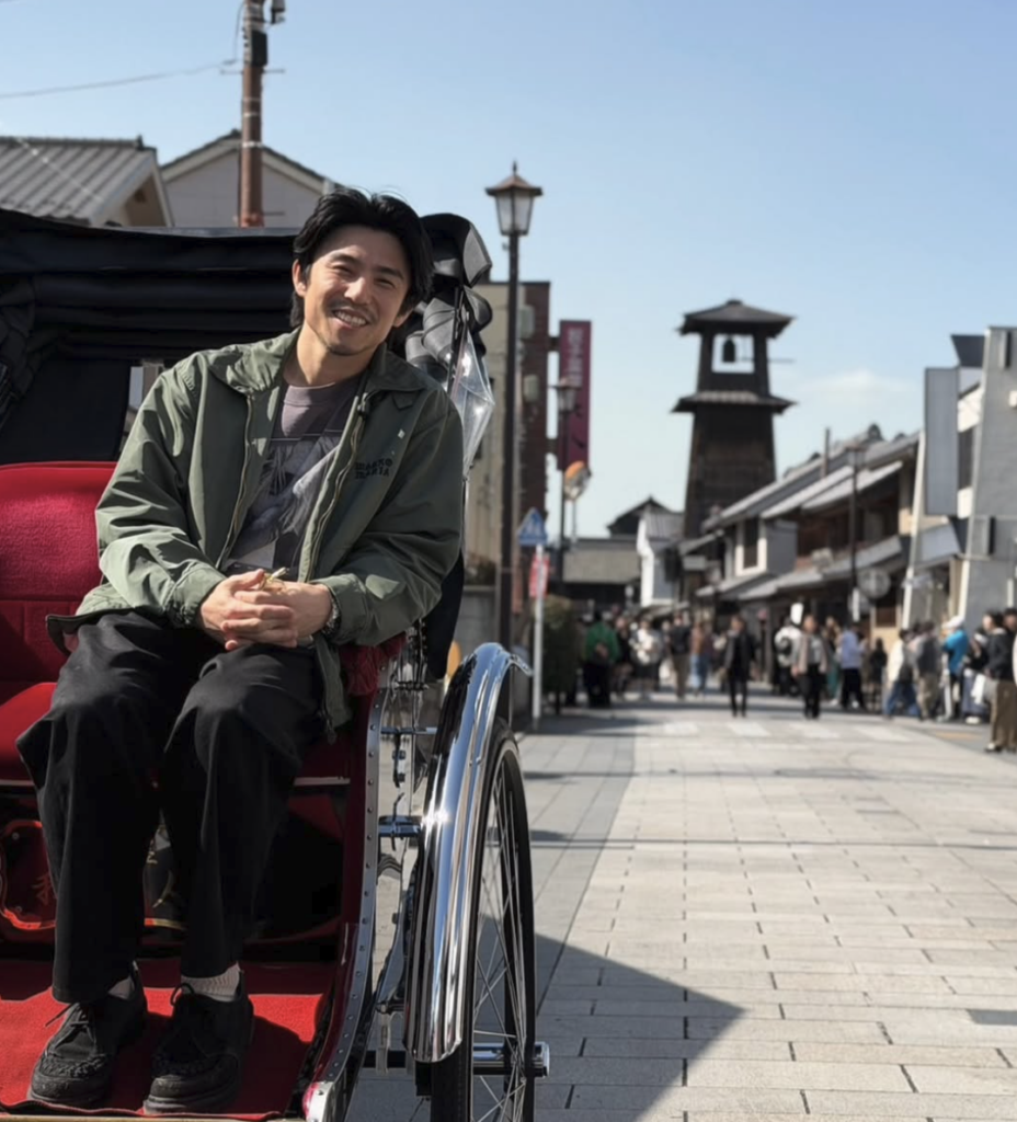 中尾明慶の豪邸説に関連する兄弟の仕事と家族の絆