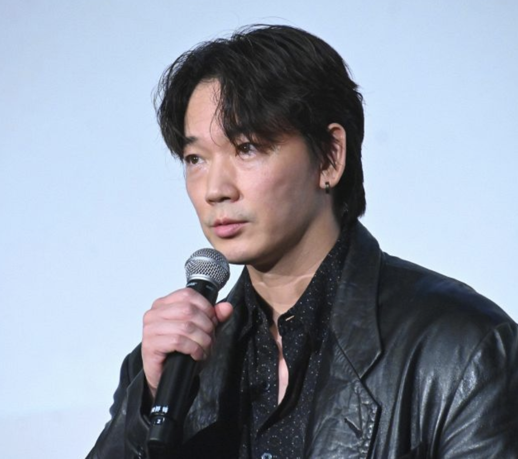 ガーシーは綾野剛に何をしたのか
